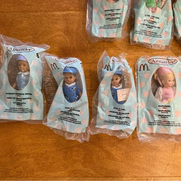Lot of McDonald’s Madame Alexander Toy Dolls - Picture 4 of 4